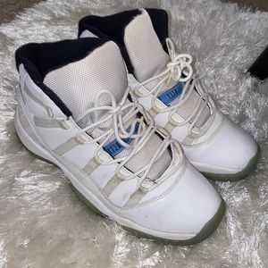 Jordan legend blue 11s
